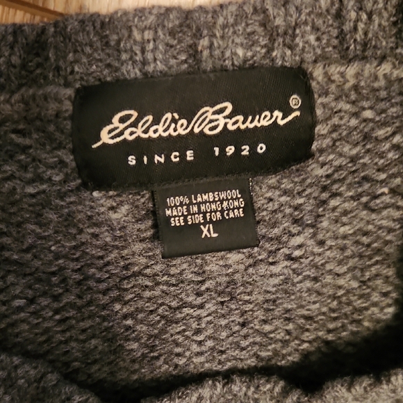 Eddie Bauer Men's Lambswool Black and Gray Crewneck Sweater Ski Winter Size XL - Picture 2 of 5